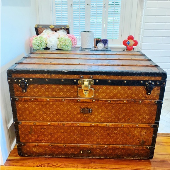 LOUIS VUITTON Antique Monogram Damier Wardrobe Steamer Trunk chest purse  bag LV